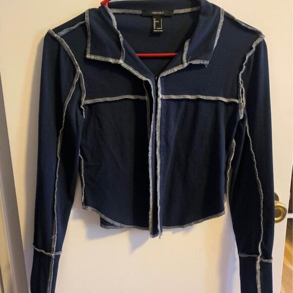 NWOT - Inverted-Seam Navy Collared Top - Picture 4 of 8